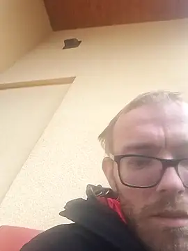 Snapshot of 948197 chatting on 10.28.25 948197 online show from 10.28.25