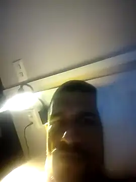 Snapshot of Dihmiranda chatting on 11.04.25 Dihmiranda online show from 11.04.25