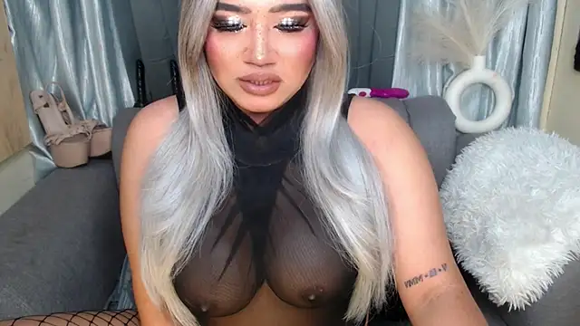 Snapshot of DOMINANT_10inchsCOCK chatting on 10.20.25 DOMINANT 10inchsCOCK online show from 10.20.25