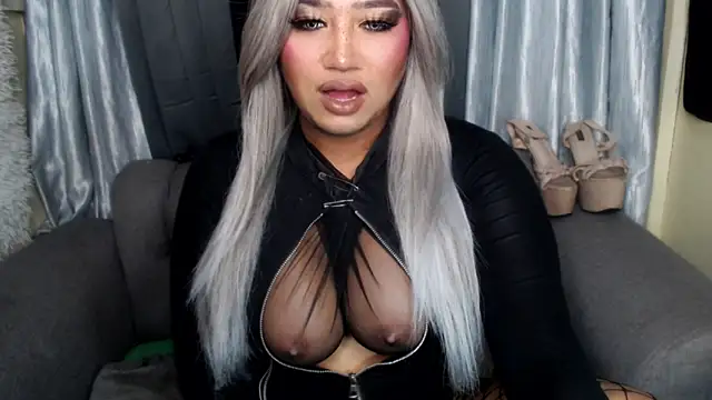 Snapshot of DOMINANT_10inchsCOCK chatting on 11.15.25 DOMINANT 10inchsCOCK online show from 11.15.25