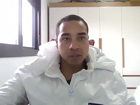 Snapshot of JUNINHOLEKE chatting on 09.14.25 JUNINHOLEKE online show from 09.14.25