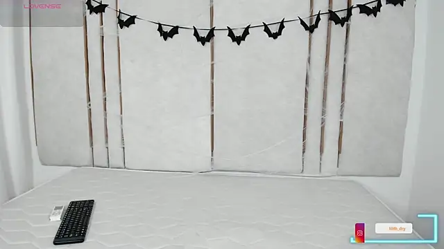 Lilith dry online show from 10.15.25