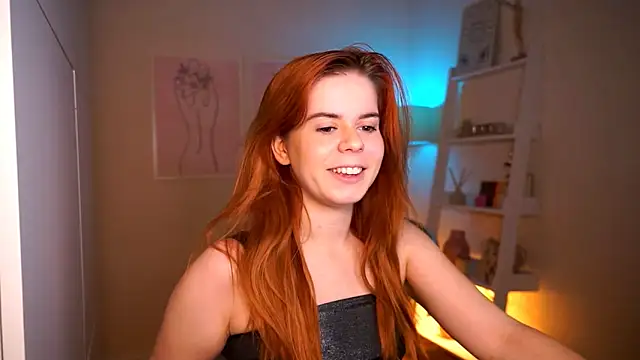 Snapshot of Red_Hotline chatting on 10.25.25 Red Hotline online show from 10.25.25