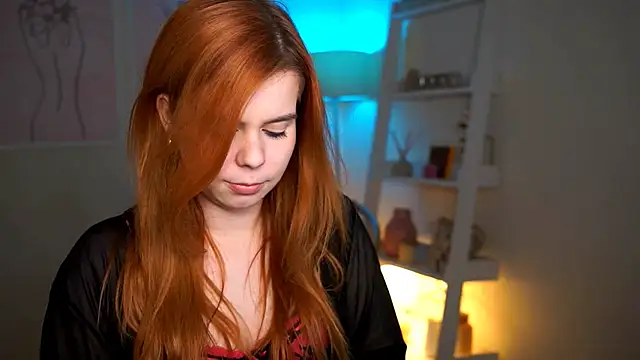 Snapshot of Red_Hotline chatting on 10.26.25 Red Hotline online show from 10.26.25