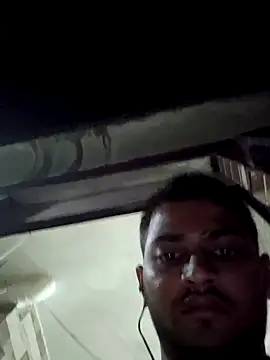 Snapshot of riyamore9623 chatting on 10.15.25 riyamore9623 online show from 10.15.25