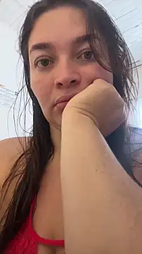 sarahreyess 11 online show from 11.14.25