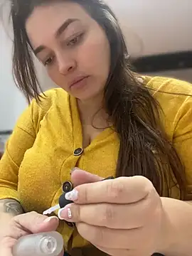 sarahreyess 11 online show from 04.15.26