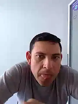 Snapshot of Az-09Ga chatting on 11.13.25 Az-09Ga online show from 11.13.25