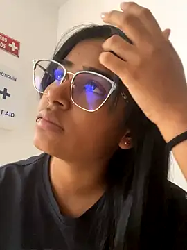 Snapshot of zoe_evans5 chatting on 09.11.25 zoe evans5 online show from 09.11.25