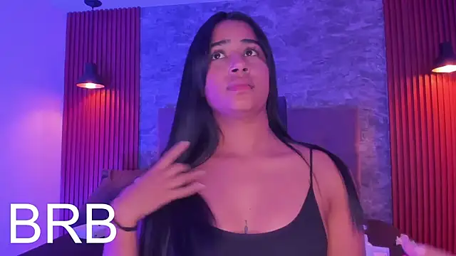 Snapshot of zoe_evans5 chatting on 09.17.25 zoe evans5 online show from 09.17.25