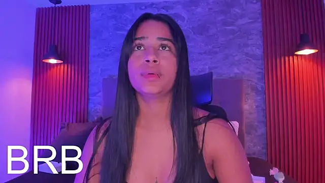 Snapshot of zoe_evans5 chatting on 09.26.25 zoe evans5 online show from 09.26.25