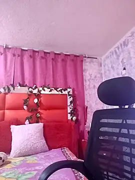 Kitty Melodi online show from 10.23.25