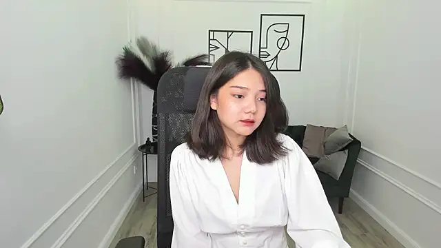 ElliVensda online show from 09.24.25