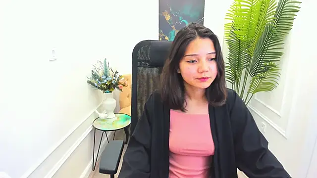 ElliVensda online show from 10.04.25