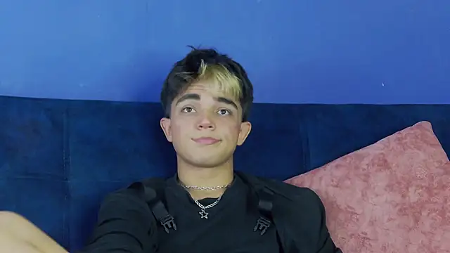 LucaDelart online show from 09.11.25