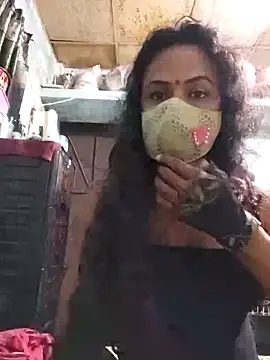 Snapshot of Anikaislam chatting on 02.14.26 Anikaislam online show from 02.14.26