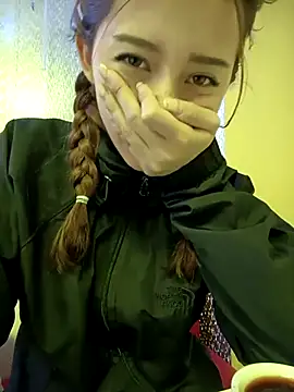 GiselleFever online show from 10.28.25