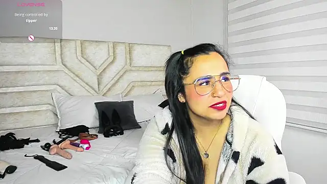 Snapshot of _adahara_queen chatting on 09.14.25 adahara queen online show from 09.14.25