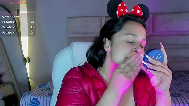 Snapshot of _adahara_queen chatting on 10.08.25 adahara queen online show from 10.08.25