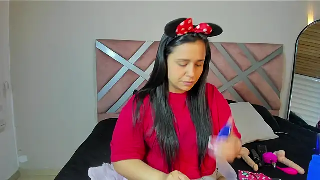 Snapshot of _adahara_queen chatting on 10.26.25 adahara queen online show from 10.26.25