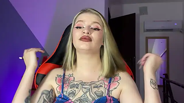 Mia Kamp online show from 09.21.25