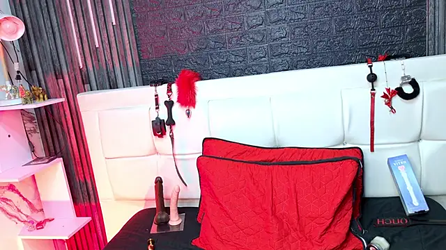 Snapshot of Violet_sl4ve chatting on 01.31.26 Violet sl4ve online show from 01.31.26