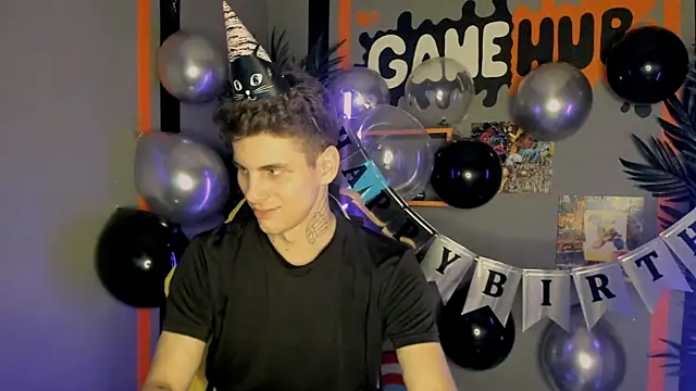 JackWolw online show from 10.28.25