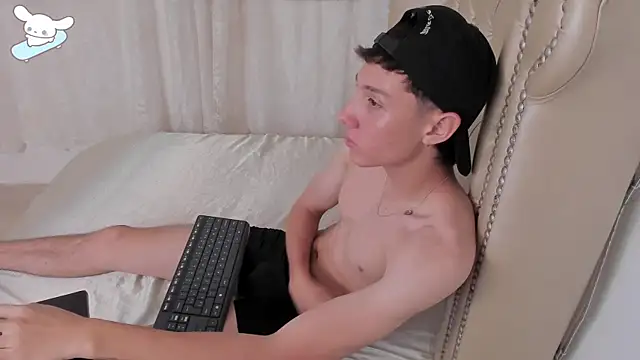 LittleDanny  online show from 10.04.25