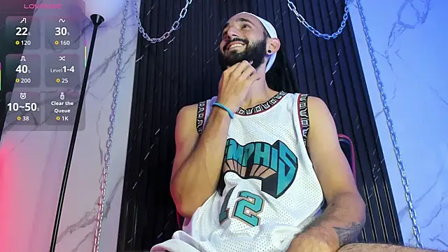 Snapshot of Tatis__ chatting on 11.06.25 Tatis online show from 11.06.25