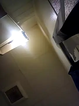 jizzyglizzy92 online show from 03.20.26