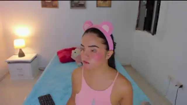 Snapshot of Valeri_13 chatting on 10.25.25 Valeri 13 online show from 10.25.25