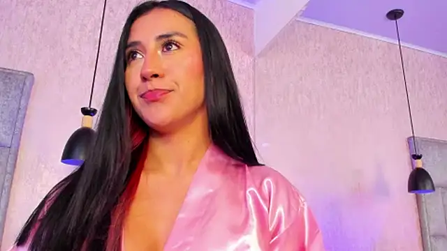 Snapshot of AnyaJay chatting on 10.07.25 AnyaJay online show from 10.07.25