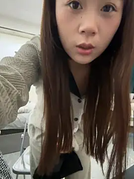 Snapshot of Xiaokui-04 chatting on 11.03.25 Xiaokui-04 online show from 11.03.25