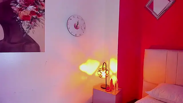 Miia colliins online show from 11.07.25