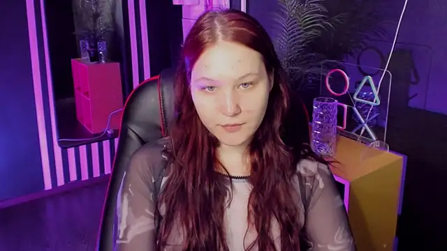 Ruby Dark online show from 09.12.25