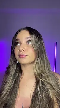 AnnyLopezzz  online show from 11.18.25