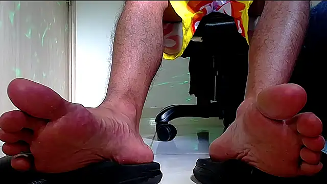 Snapshot of Sir_kev66 chatting on 10.07.25 Sir kev66 online show from 10.07.25