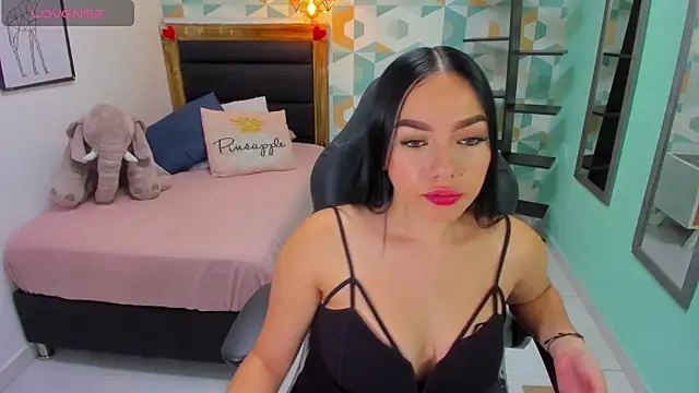 MOLLYSPENCER1 online show from 10.11.25