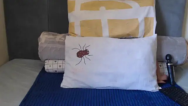 Tyllorsavage online show from 10.23.25