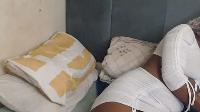 Tyllorsavage online show from 10.25.25