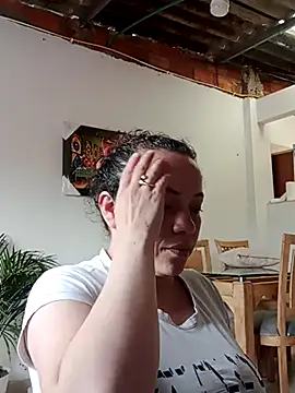  honey12 online show from 10.31.25