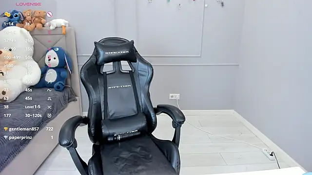 Yunleah online show from 04.06.26