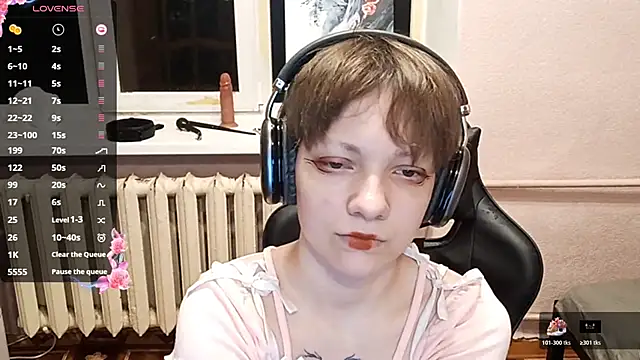 ChaeTrier online show from 10.19.25