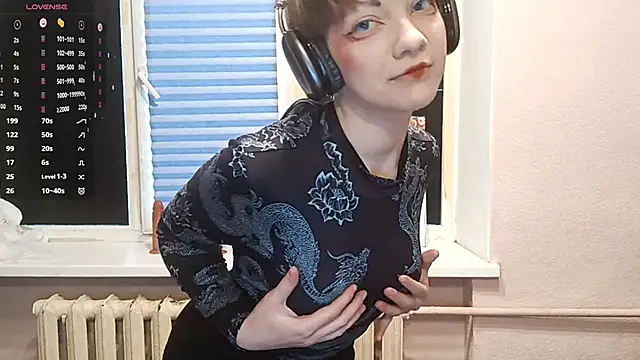 ChaeTrier online show from 10.26.25