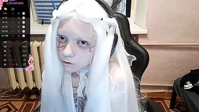 ChaeTrier online show from 10.31.25