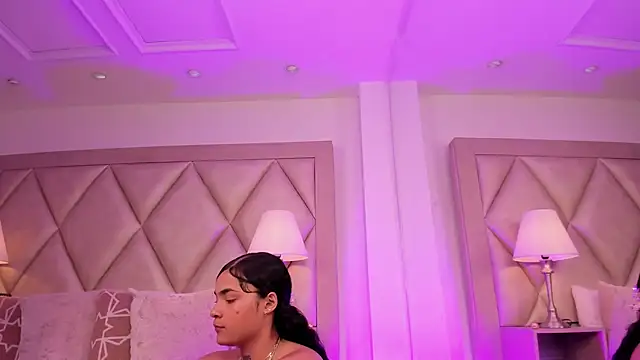 PauVega  online show from 11.26.25