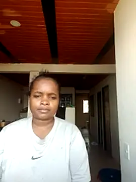 isabella brown1 online show from 12.20.25