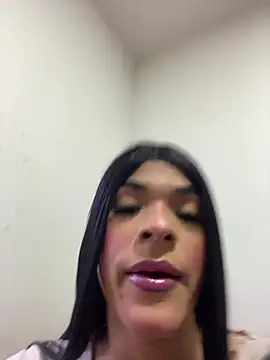 Snapshot of Amira_Ember chatting on 07.14.26 Amira Ember online show from 07.14.26