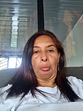 maleja23 online show from 10.22.25