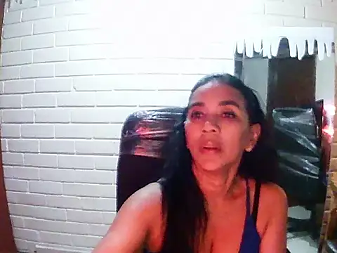 MiiaVelasquez online show from 11.11.25